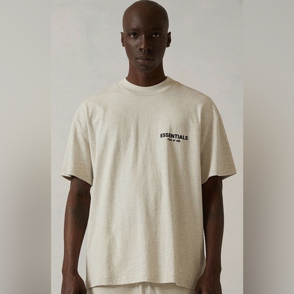 Essentials  - Light Oatmeal Short Sleeve T-Shirt Size Small- NWT - Picture 10 of 11